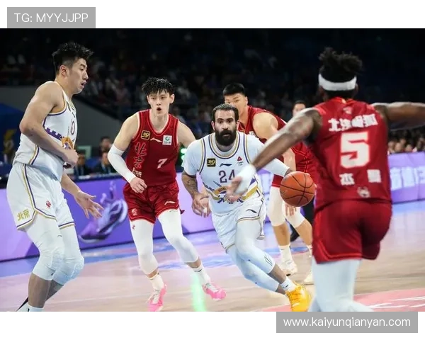 下载凯云体育官方客户端,享受高清赛事直播和丰富的体育资讯内容 下载凯云体育官方客户端,享受高清赛事直播和丰富的体育资讯内容